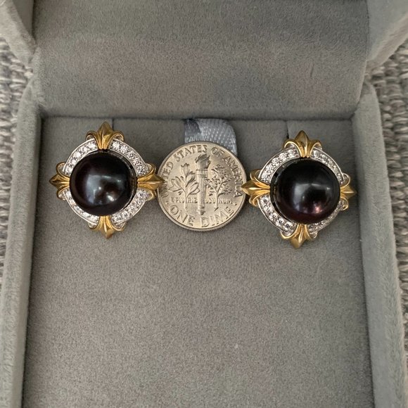 Tahiti Black pearl ear studs - Picture 2 of 8